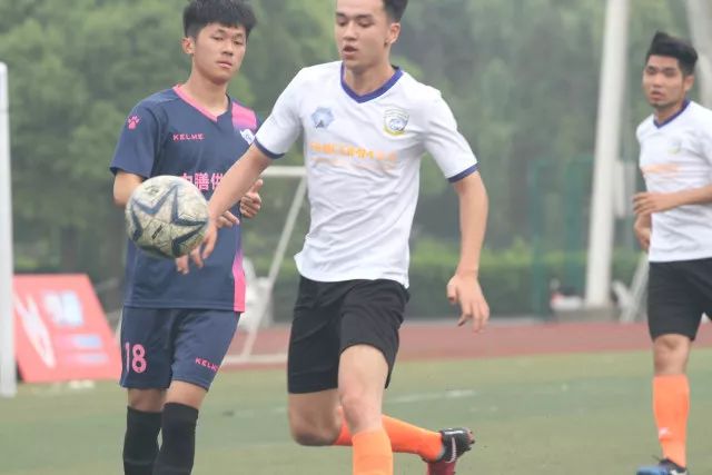 母亲对男孩成长的深远影响